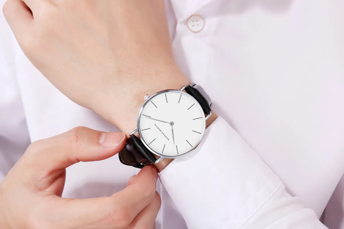 HANNAH MARTIN Minimal Leather – Elegancia minimalista sobre piel auténtica